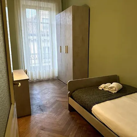 Spacious And Stylish In The City Center Turijn