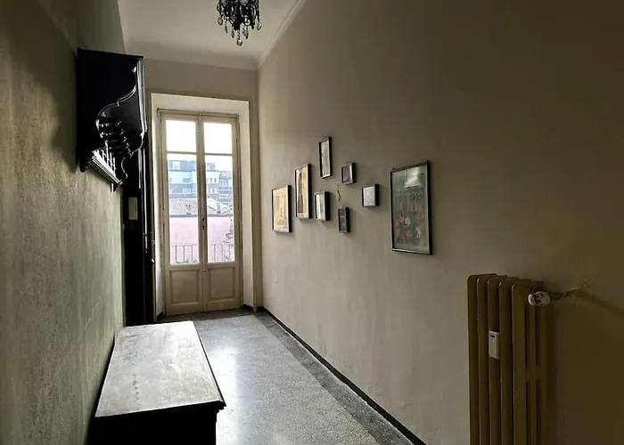 Spacious And Stylish In The Center Apartment Turin