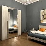 Spacious And Stylish In The Center *