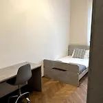 Spacious And Stylish In The Center טורינו