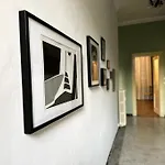 Spacious And Stylish In The Center
