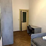 דירה Spacious And Stylish In The Center