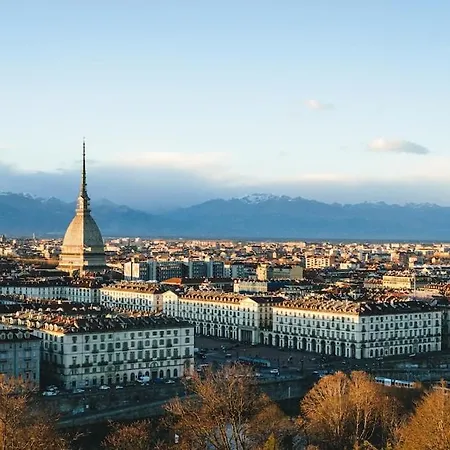 Апартаменты Spacious And Stylish In The Center Турин